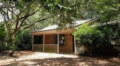 1st image of 324 Vera Ln