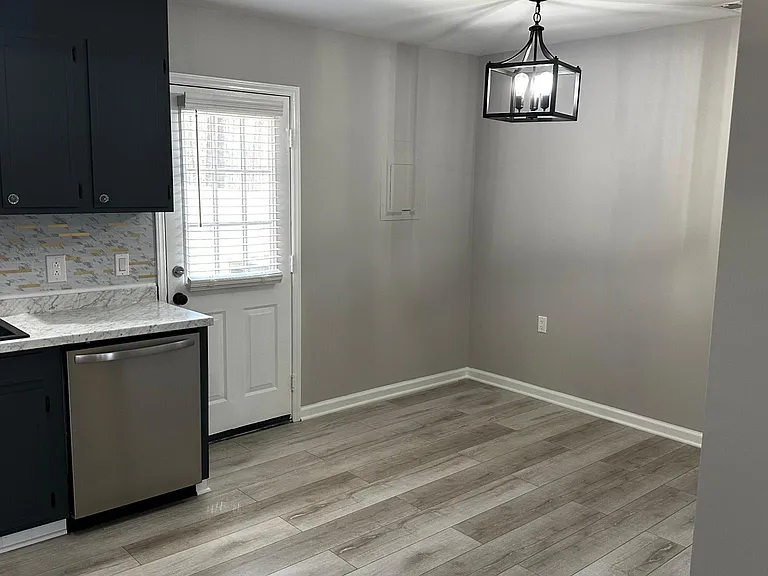 4152 Cherrywood Dr — Photo 3