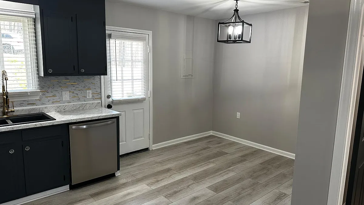 Building Photo - 4152 Cherrywood Dr