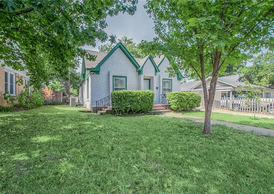 1st image of 2920 Meadowbrook Dr