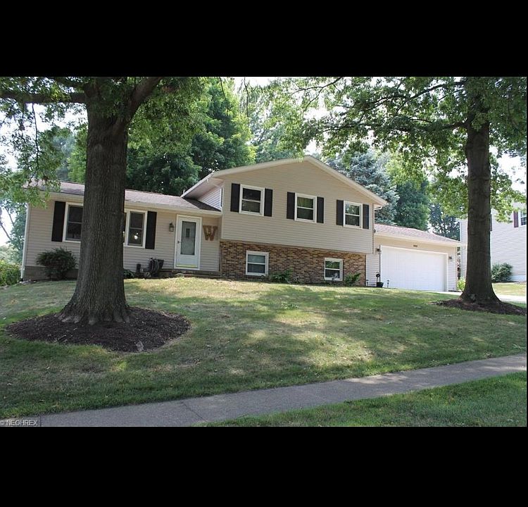 1st image of 860 Buchholz