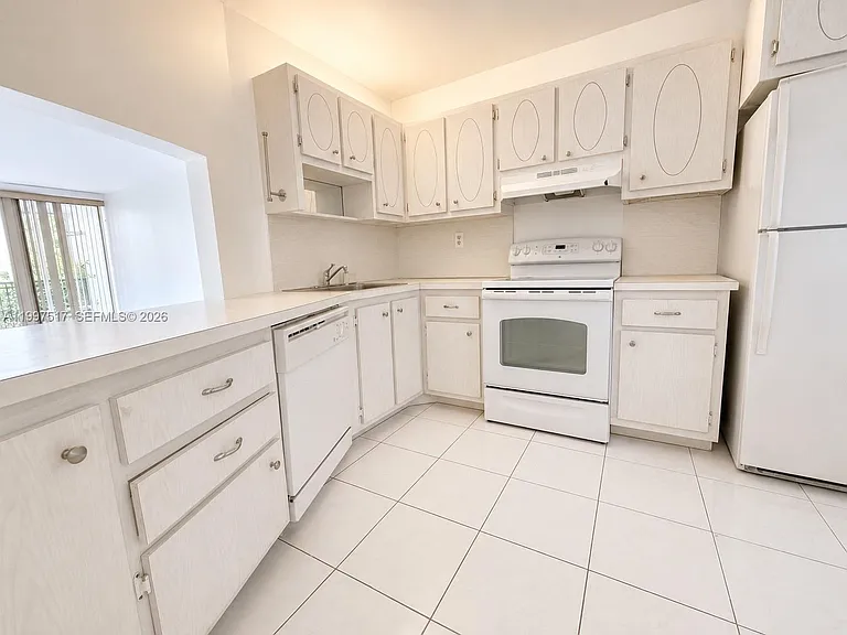 1780 191st St #300 — Photo 6