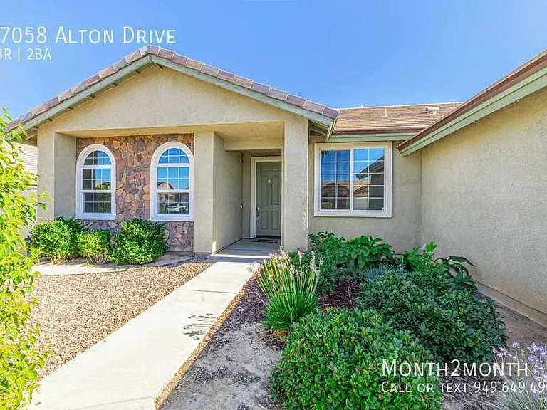 37058 Alton Dr — Photo 33