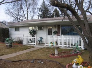 2623 Robin Dr, Colorado Springs, CO 80909