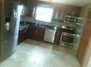 7130 Cambridge St, Bridgeview, IL 60455