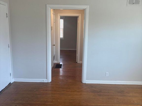 5th image of 3802 Nanz Ave #8