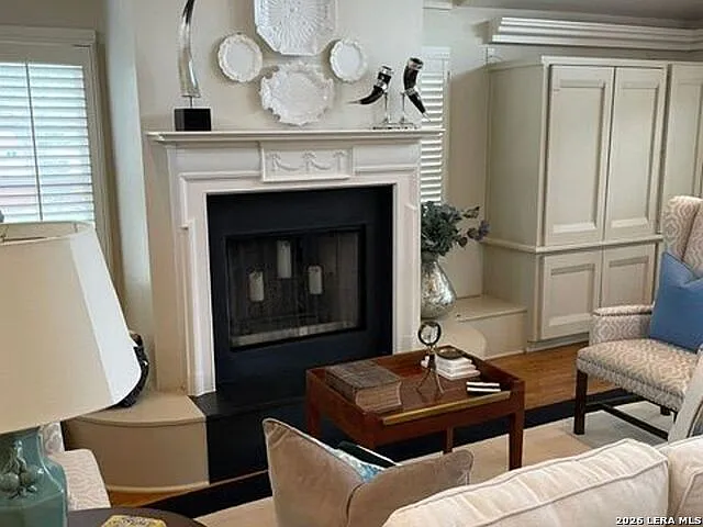 1 bed, 1.0 bath, 780 sqft, $1,950 — Photo 3