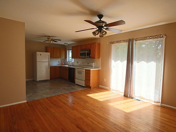 3rd image of 1700 Koch Dr