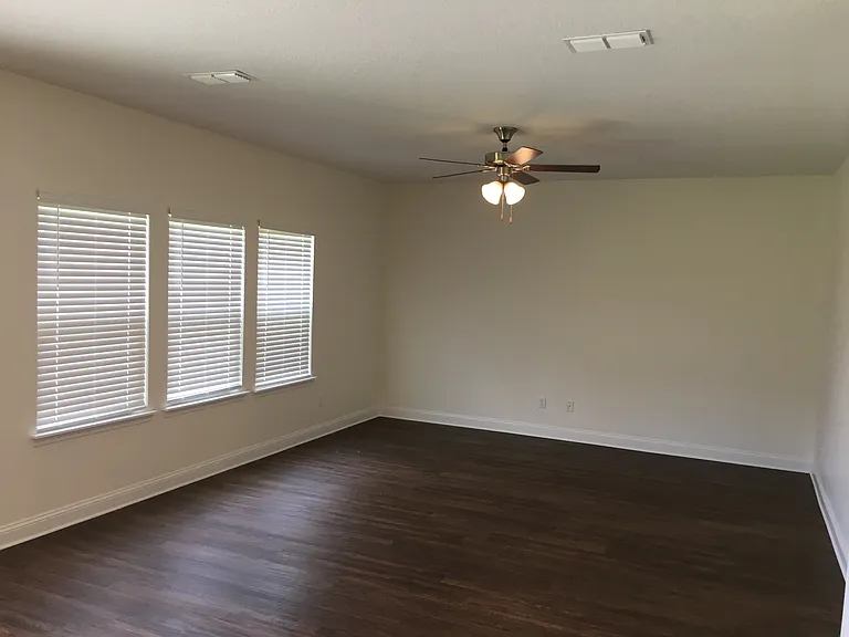 3173 Creek Village Lane Grn — Photo 6