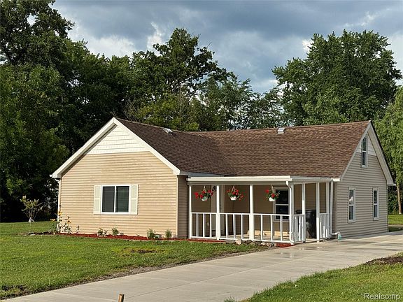 2nd image of 29240 McDonald St