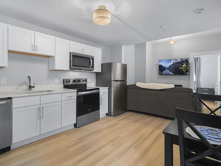 104 Harvard Pl — Photo 183