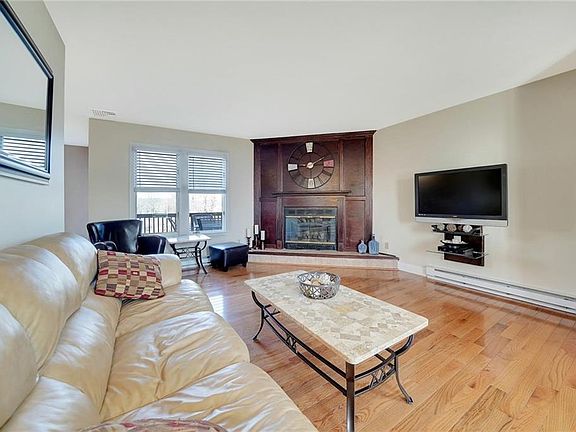 5th image of 175 Fairway Dr #U175