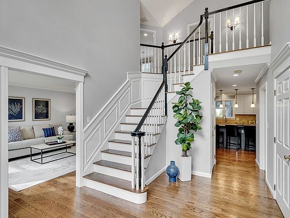 2nd image of 23 Woodhaven Dr
