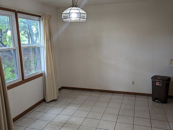 4th image of 6104 Brynwood Dr APT 1