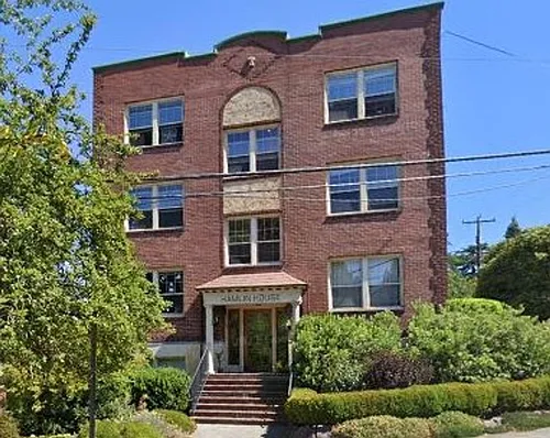 222 E Hamlin St Photo 1