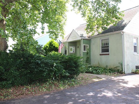 2nd image of 1749 Lukens Ave