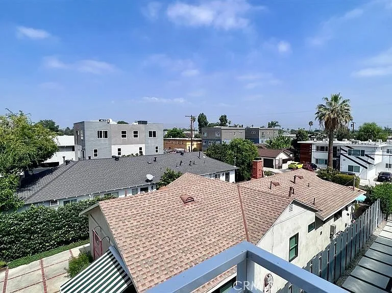 5635 Klump Ave #1/2 — Photo 32