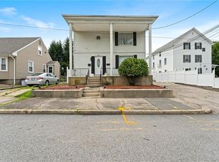 11 W Lawn Ave, Pawtucket, RI 02860