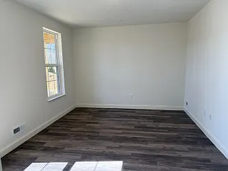 Flying Hills Apartments — Photo 46