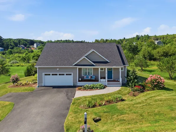 30 Apple Way, Epping, NH 03042