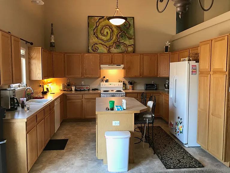 328 Alabaster Way — Photo 4