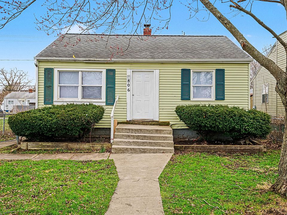 1st image of 806 S Albert Ave