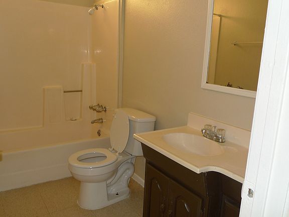 4th image of 21977 Arapahoe Ave APT 6