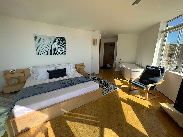 3095 Rambla Pacifico — Photo 8
