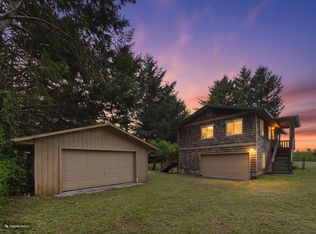 111 Beach Rd, Whitethorn, CA 95589
