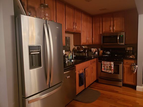 3rd image of 7608 68th Ave Unit 2C