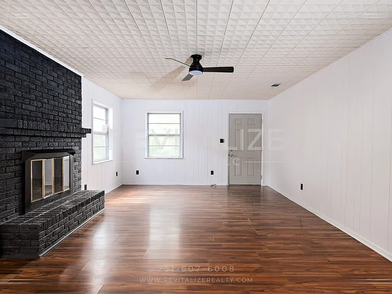 2121 Barron Pl — Photo 6
