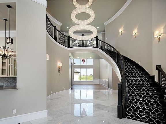 4th image of 17812 Blue Heron Ct