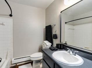 Warren Manor, Warren, MI 48091