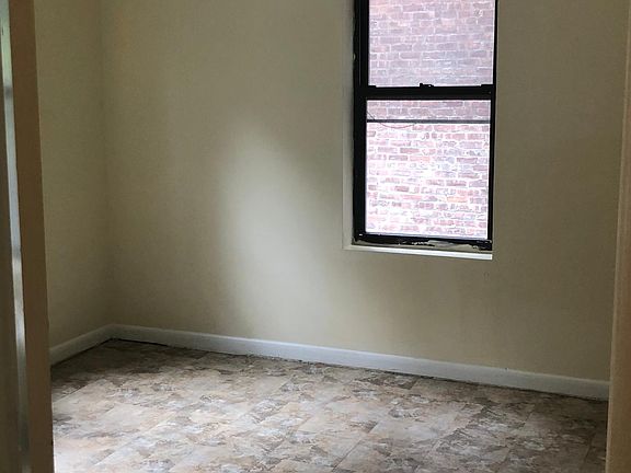 4th image of 482 Summer Ave APT 207