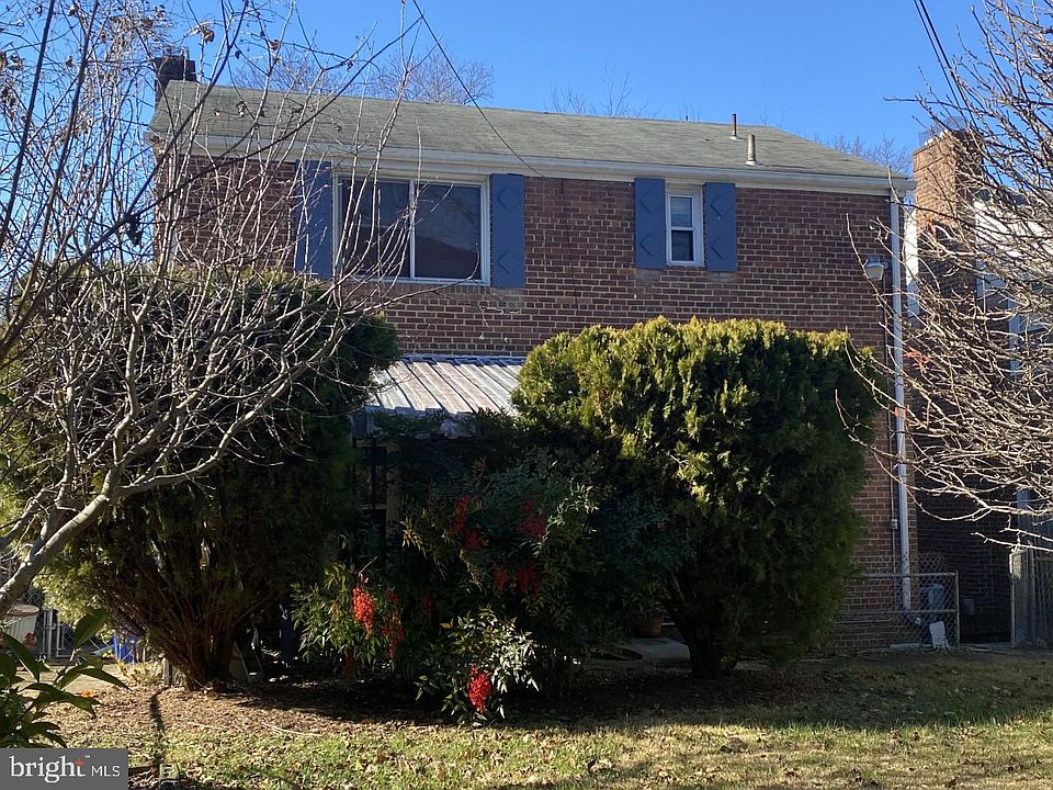 2nd image of 6735 13th Pl NW