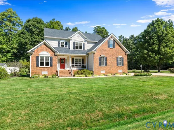 554 Greymont Ln, Chester, VA 23836