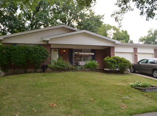 1265 Elkhart Dr, Saint Louis, MO 63135