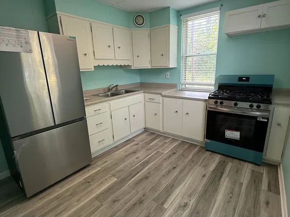 719 Harriet St, Mc Kees Rocks, PA 15136