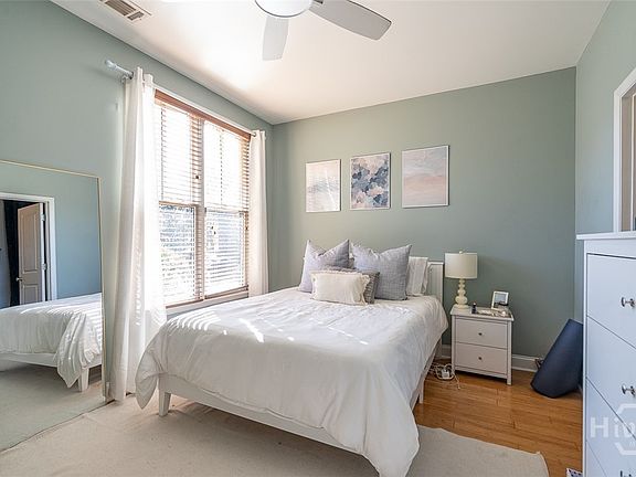 3rd image of 118 Ruth Drive #610