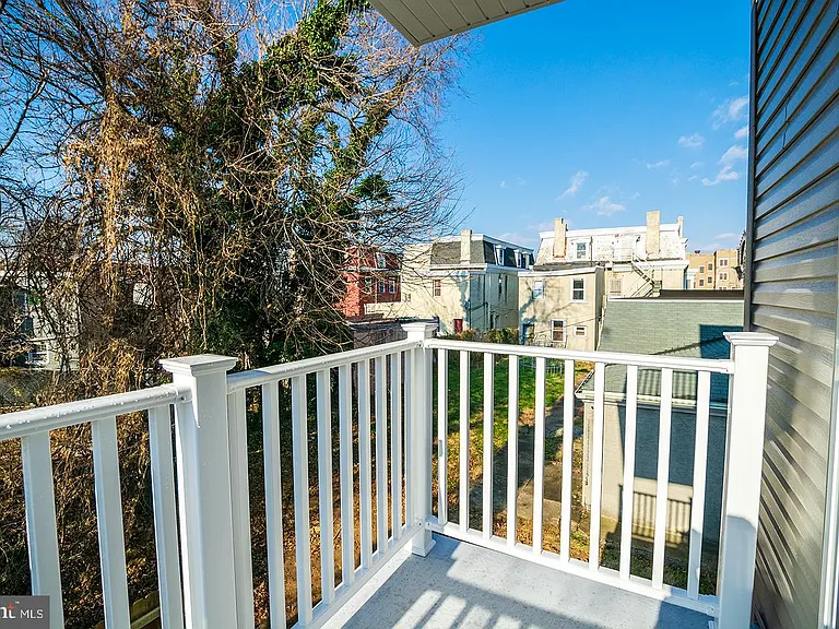 720 N Preston St #2R — Photo 10