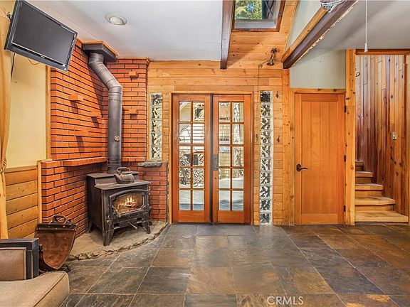 3rd image of 9323 Cedar Dr