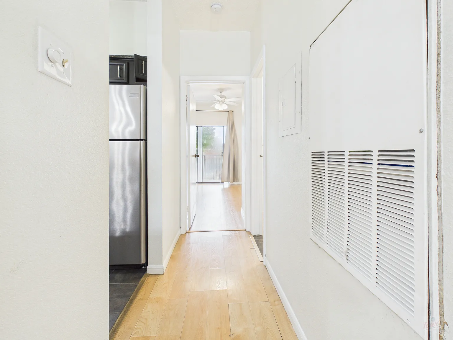 2901 San Jacinto Blvd Apt 203 — Photo 3
