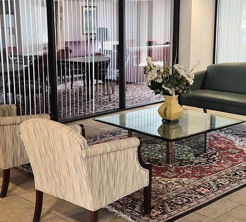 2nd image of 711 S River Rd APT 704