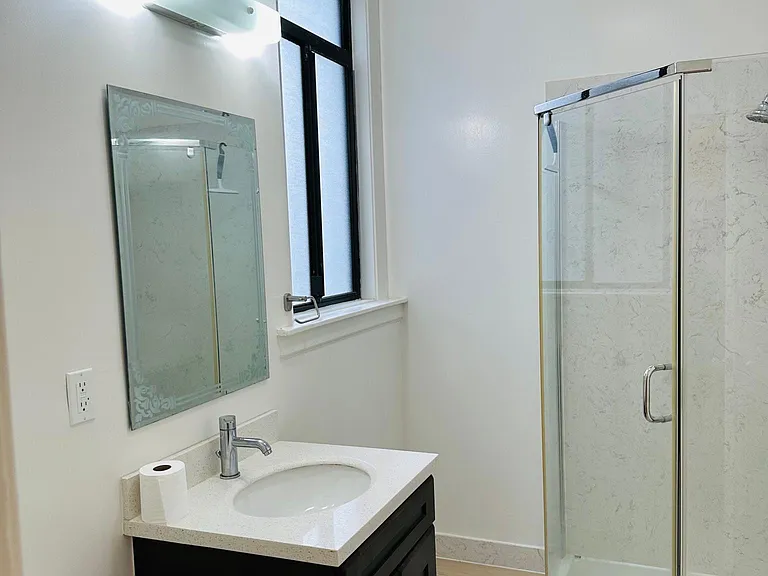 1333 Balboa St #4 — Photo 6