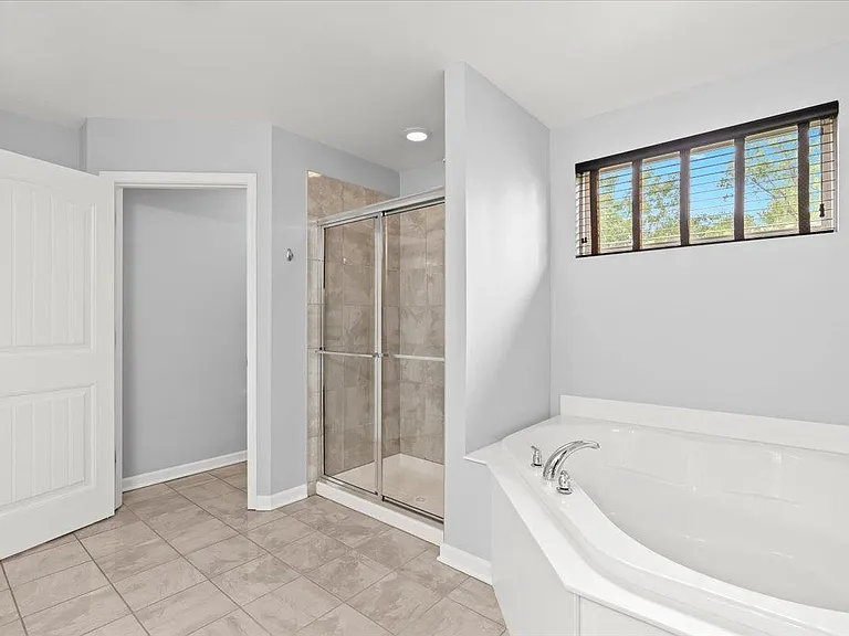 49645 Hartwick Dr — Photo 28