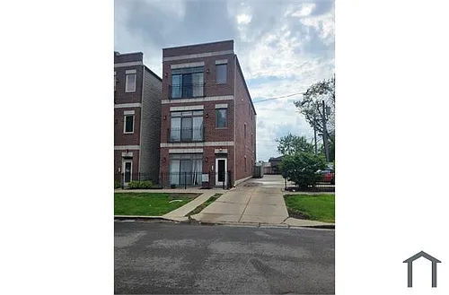 1612 N Nagle Ave #3 Photo 1