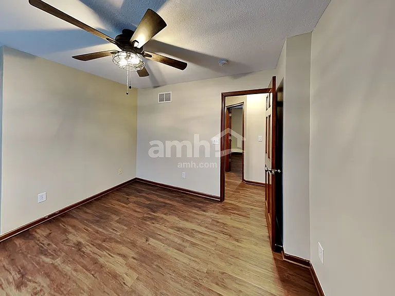 6738 Inverness St — Photo 24