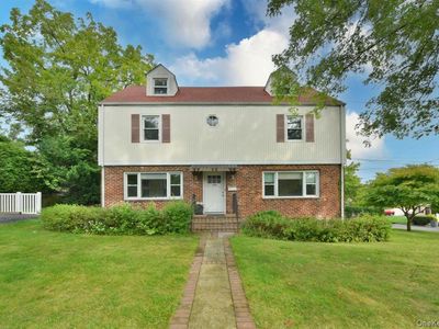 106 Grandview Avenue, Great Neck, NY, 11020
