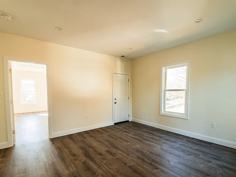 340 E Main St #2 — Photo 6