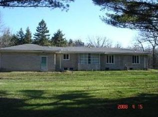 1812 E Burville Rd, Crete, IL 60417